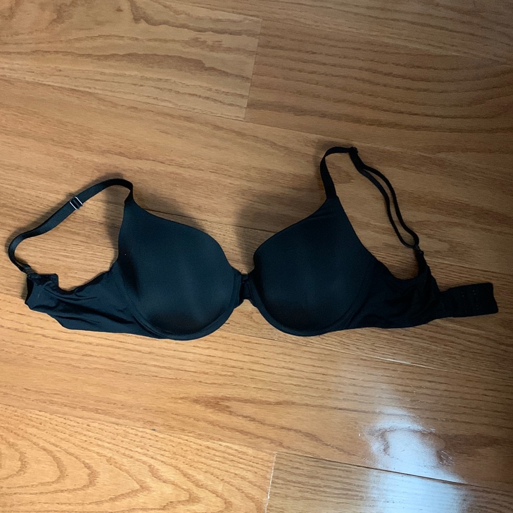 Victoria’s Secret T Shirt Lightly/Lined Demi Black Bra